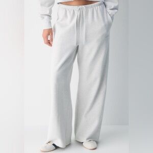 Aritzia sweatpants